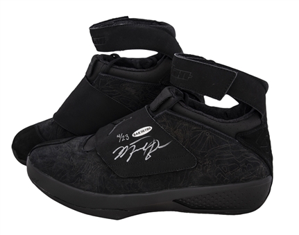 Michael Jordan & Scottie Pippen Signed Pair of Air Jordan XX Sneakers #4/23 (UDA)